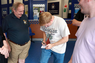 Chesney Sam Aston Coronation Street Meet And Greet 900X600